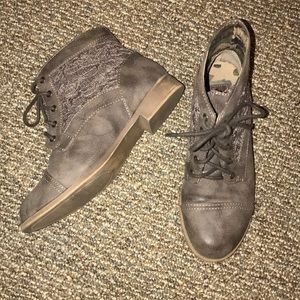 Grey/brown booties